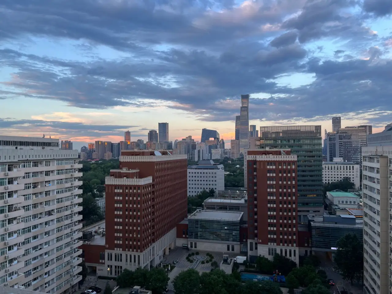 智能门锁在公寓场景中的选型要点与指纹识别技术解析