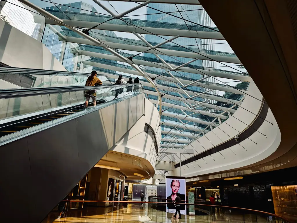 智能门锁与指纹锁在公寓场景中的技术选型与部署要点解析