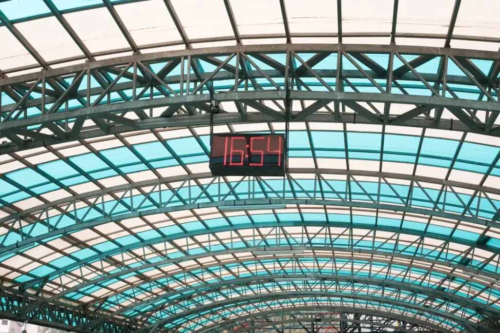 2025年智能门锁安防技术新趋势与用户需求分析