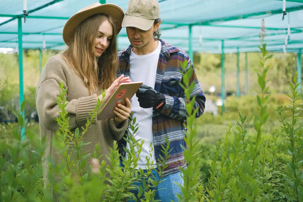 智能门锁与指纹锁技术解析：半导体指纹识别在入户安防中的应用优势